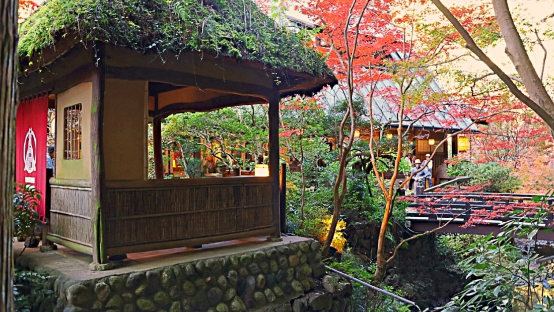 東京八王子 Ukai鳥山餐廳|高尾山地爐炭火燒烤美食,6000坪山林日式老屋用餐體驗 - 第4張圖