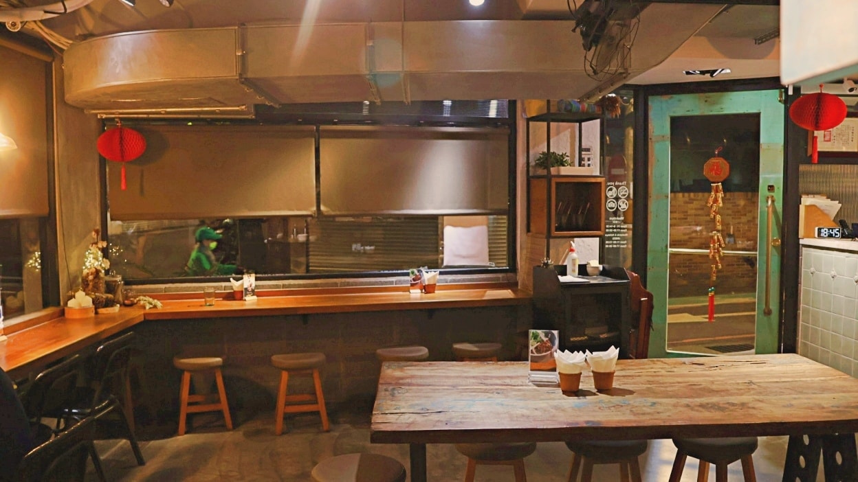 新店牛肉麵|功夫豬私廚好麵評論——獨家秘製湯頭,大坪林眷村懷舊風特色餐廳 - 第8張圖