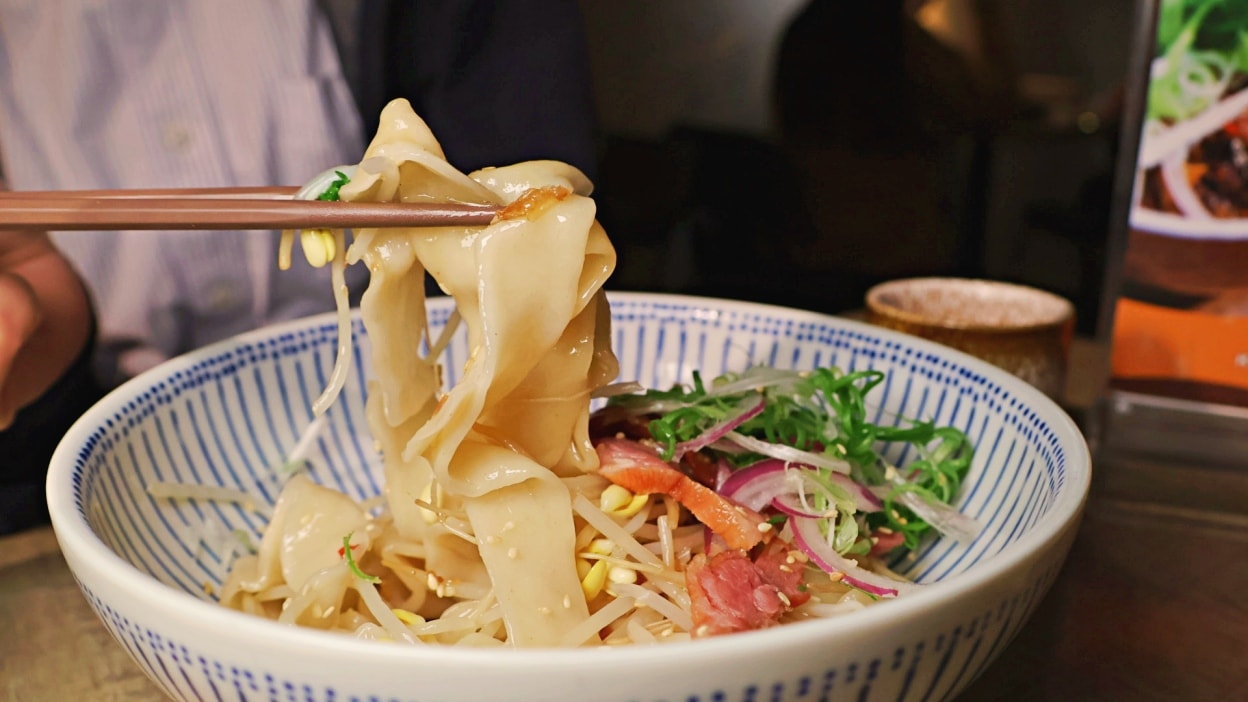 新店牛肉麵|功夫豬私廚好麵評論——獨家秘製湯頭,大坪林眷村懷舊風特色餐廳 - 第22張圖