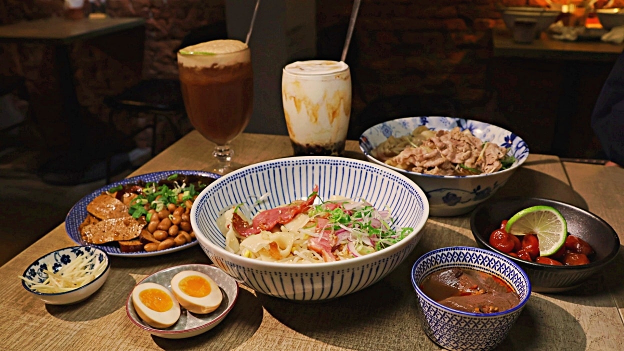 新店牛肉麵|功夫豬私廚好麵評論——獨家秘製湯頭,大坪林眷村懷舊風特色餐廳 - 第15張圖
