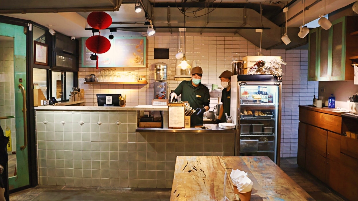 新店牛肉麵|功夫豬私廚好麵評論——獨家秘製湯頭,大坪林眷村懷舊風特色餐廳 - 第4張圖