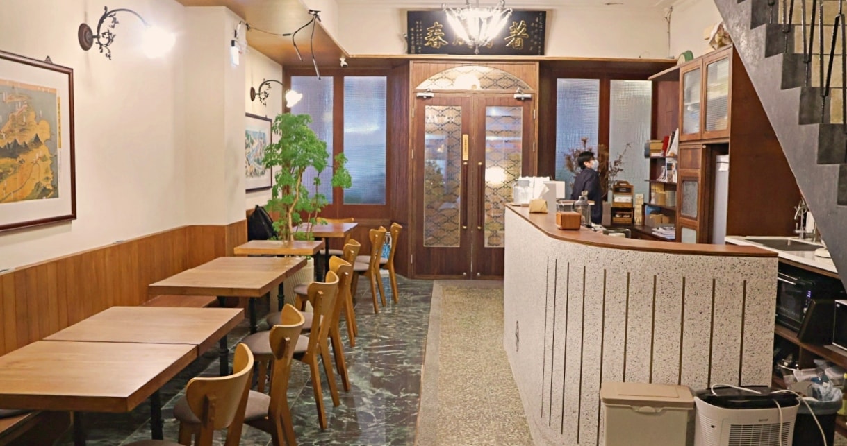 基隆廟口住宿推薦|安樓文旅 Enzo House:70年內科醫院改建的有故事老宅旅宿 - 第6張圖