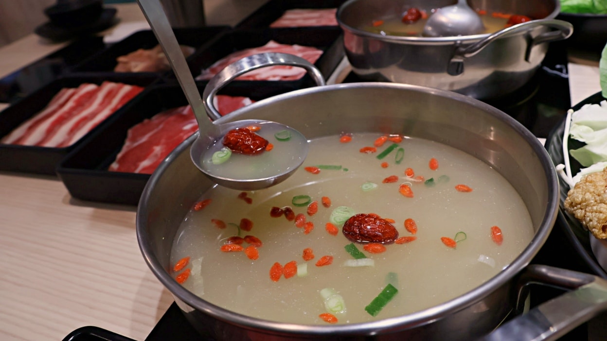 永和平價火鍋|食一鍋火鍋已經沒有吃到飽,個人套餐240元起,環境舒適裝潢美 - 第23張圖