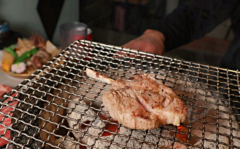 台北東區燒肉吃到飽推薦|火之舞蓁品燒放題,和牛燒肉×肋眼牛排無限吃,高CP值老字號燒肉名店 - 第34張圖