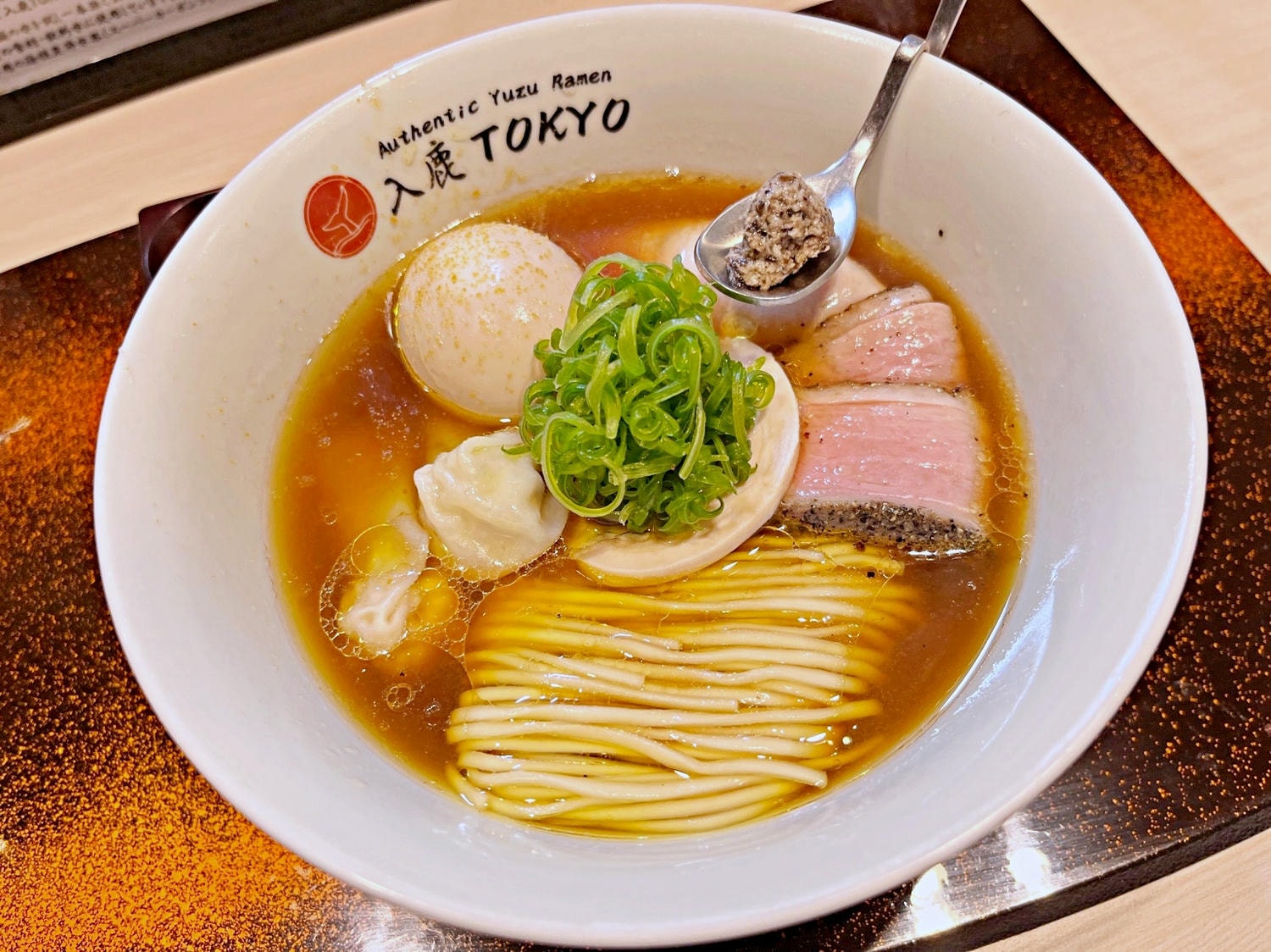 東京拉麵|入鹿TOKYO——米其林推薦六本木必吃美食,日本人觀光客都愛 - 第9張圖
