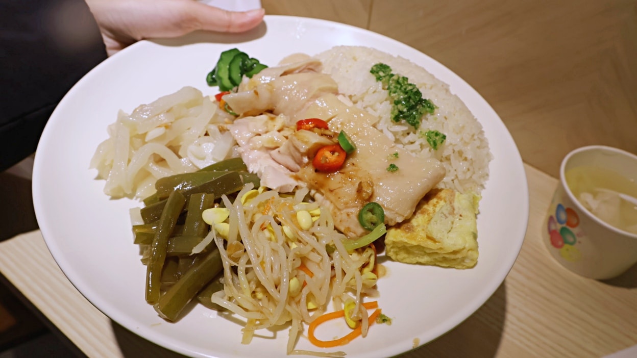 慶城街平價美食|慶城海南雞飯——南京復興便當NO.1,只售平日的台北海南雞最新菜單 - 第14張圖