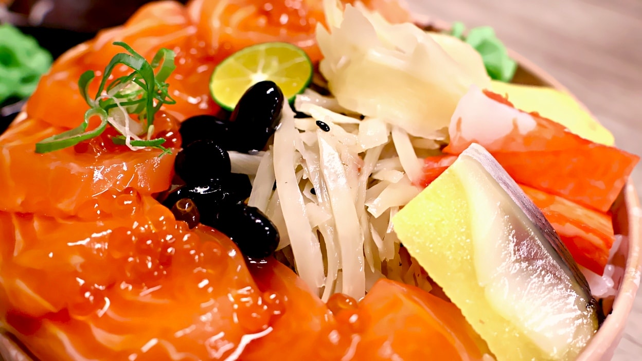 桃園大湳市場美食推薦|紳爺食堂:日本人也愛的高CP值生魚片定食 - 第26張圖