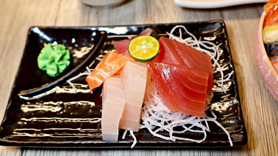 桃園大湳市場美食推薦|紳爺食堂:日本人也愛的高CP值生魚片定食 - 第19張圖