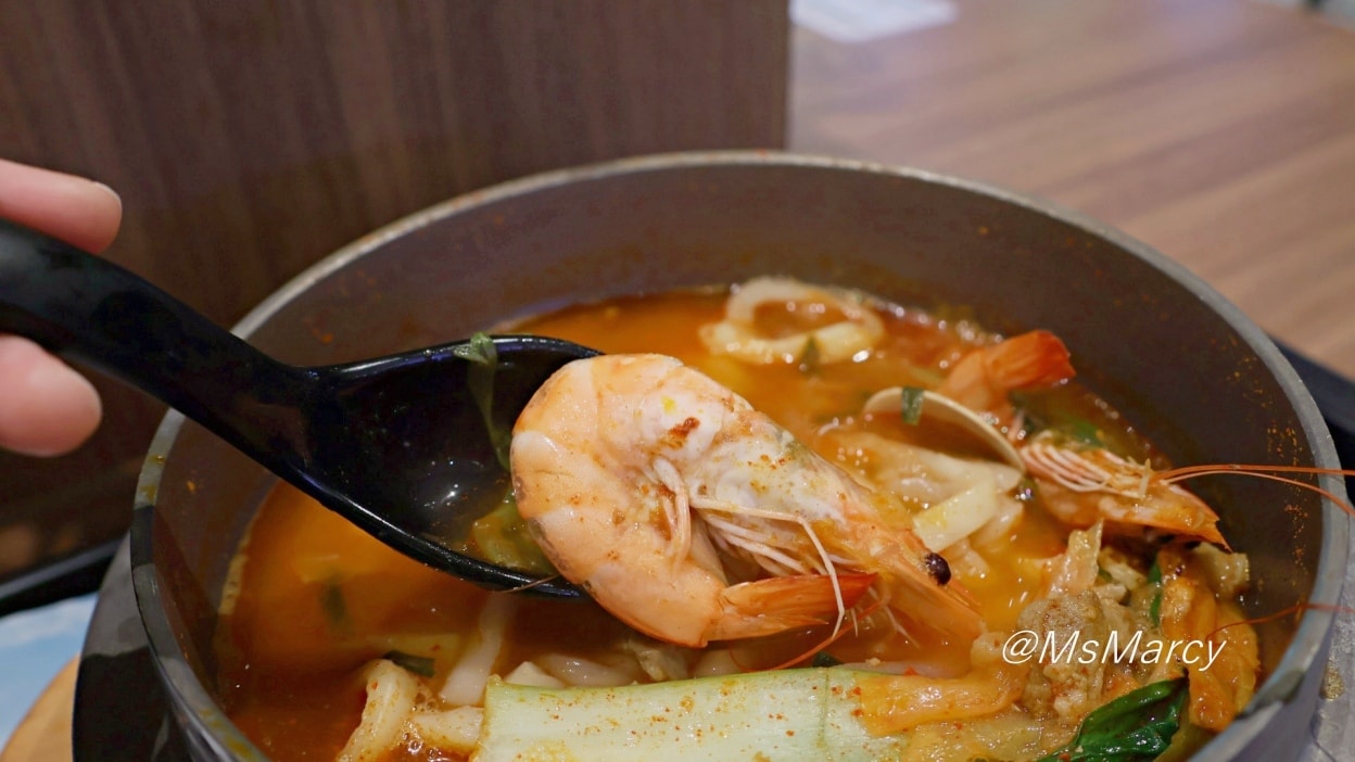 南港LaLaport美食推薦|豆腐里台灣首店——必吃菜單不只石鍋飯,炒碼麵蝦香濃郁 - 第10張圖