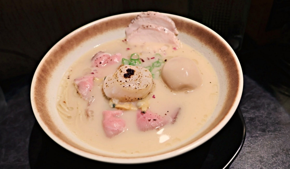 中山捷運站拉麵|麒麟創作拉麵坊——dcard、ptt推薦菜單松露干貝拉麵真實評論 - 第12張圖