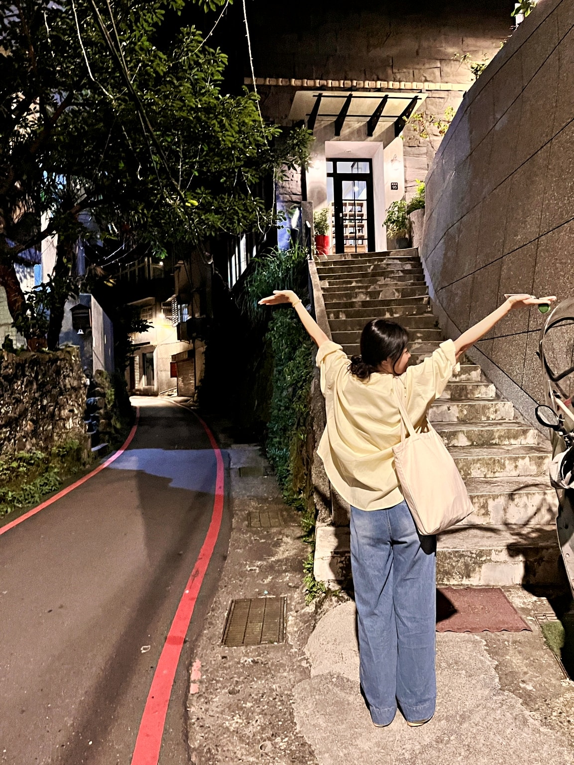 九份住宿|95行館——九份老街內能眺望海景的民宿,嶄新舒適 - 第14張圖