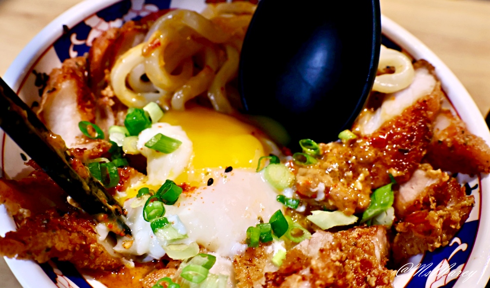 新光三越A11美食街推薦|小小麥 信義新光A11:烏龍麵69元起 - 第18張圖