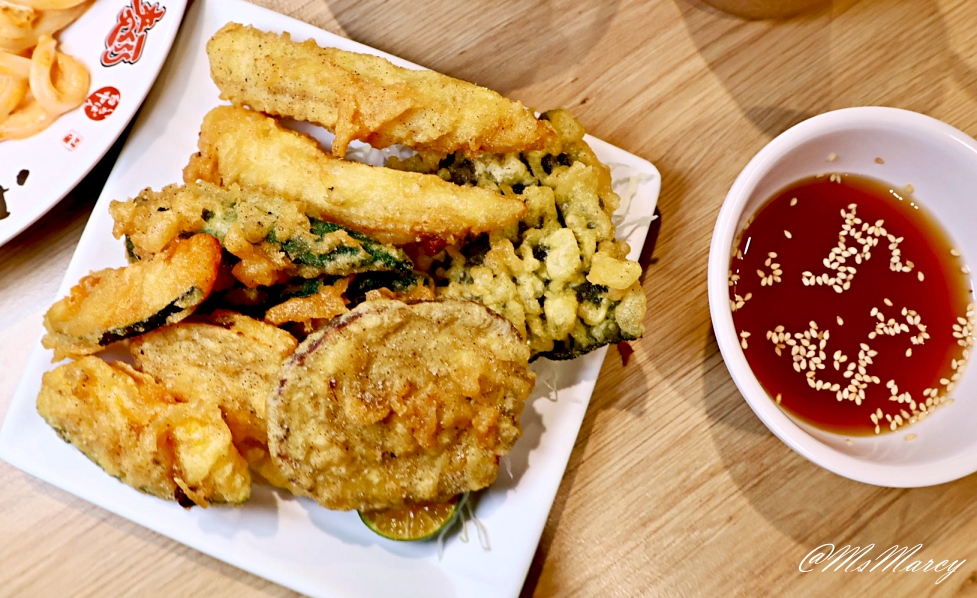 新光三越A11美食街推薦|小小麥 信義新光A11:烏龍麵69元起 - 第25張圖
