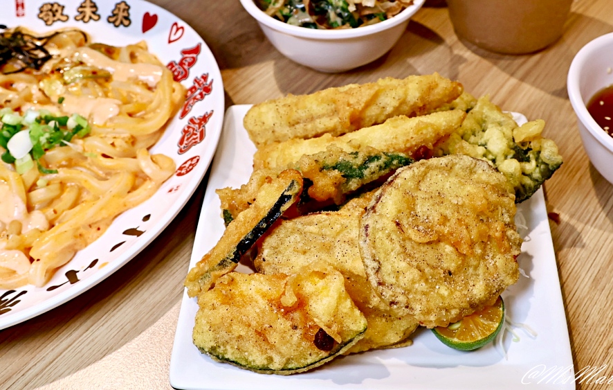 新光三越A11美食街推薦|小小麥 信義新光A11:烏龍麵69元起 - 第26張圖