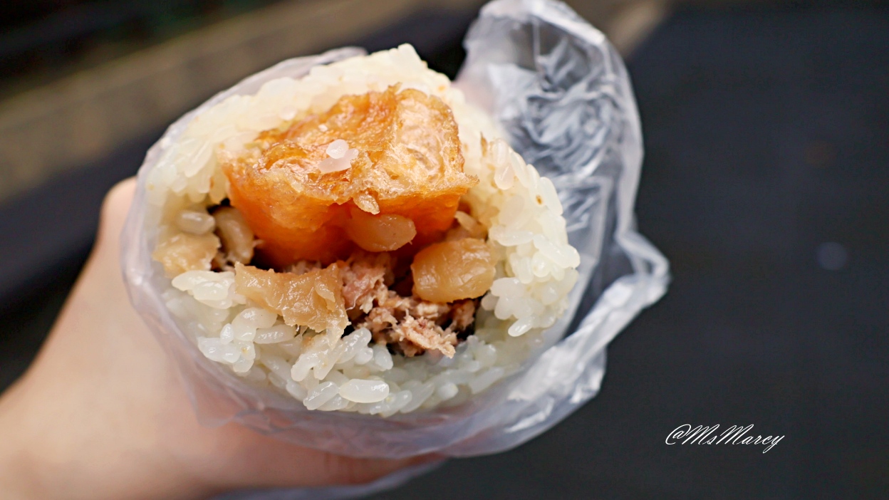 台北車站小吃|飯糰霸:時時排隊的巨無霸飯糰,俗夠大碗 - 第14張圖
