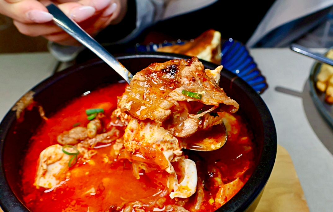 東區早午餐推薦|At.First More早寓仁愛店:菜單超豐富的人氣忠孝敦化網美餐廳 - 第30張圖 東區早午餐推薦|At.First More早寓仁愛店:菜單超豐富的人氣忠孝敦化網美餐廳