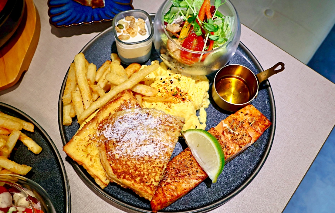 東區早午餐推薦|At.First More早寓仁愛店:菜單超豐富的人氣忠孝敦化網美餐廳 - 第22張圖 東區早午餐推薦|At.First More早寓仁愛店:菜單超豐富的人氣忠孝敦化網美餐廳