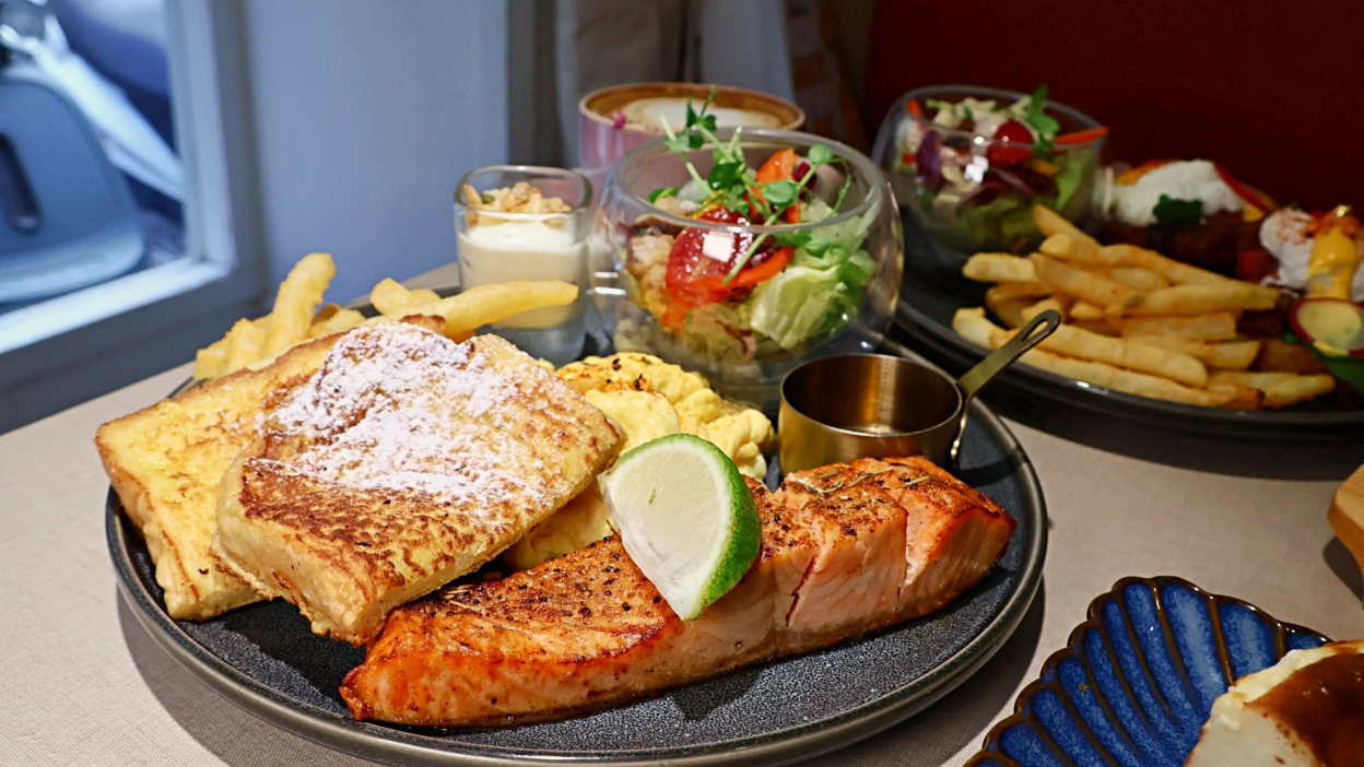 東區早午餐推薦|At.First More早寓仁愛店:菜單超豐富的人氣忠孝敦化網美餐廳 - 第21張圖 東區早午餐推薦|At.First More早寓仁愛店:菜單超豐富的人氣忠孝敦化網美餐廳