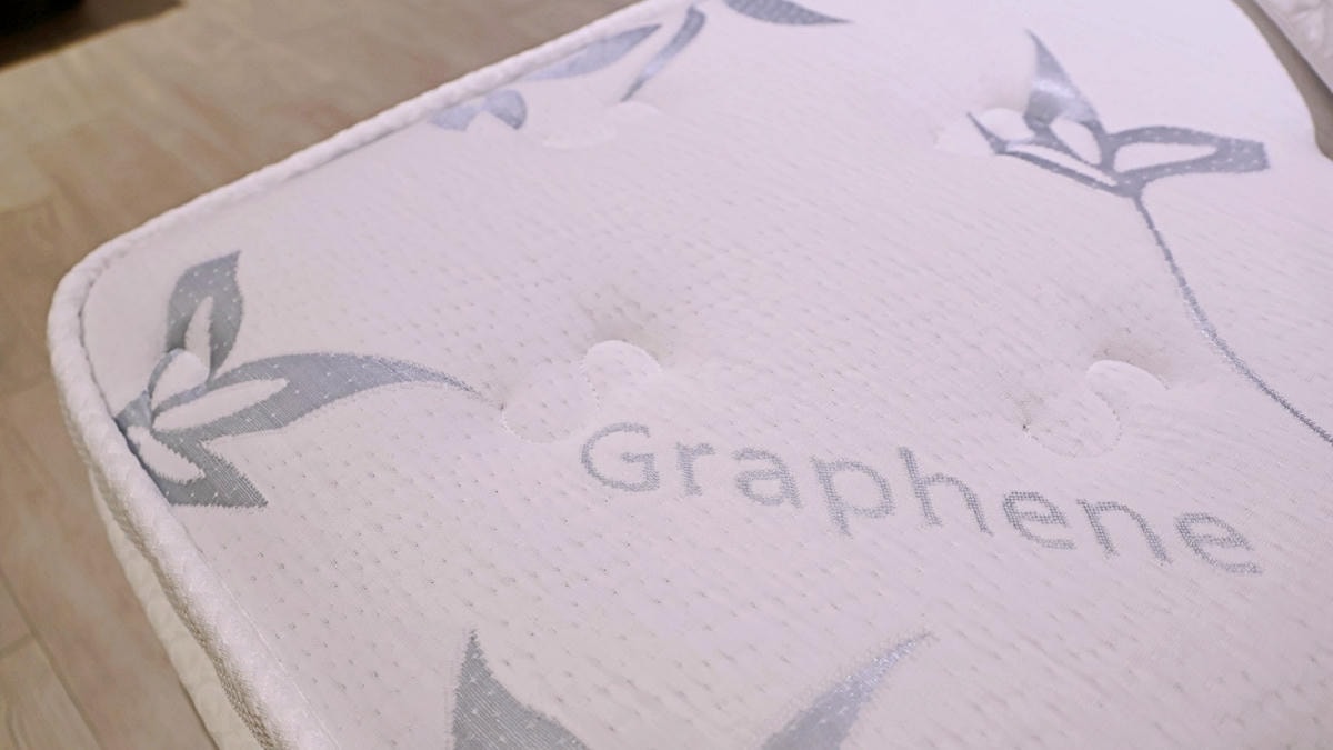 新北床墊推薦｜八鐘頭睡眠名床新莊門市：台灣製無毒水性膠&中鋼獨立筒，真材實料工廠直營