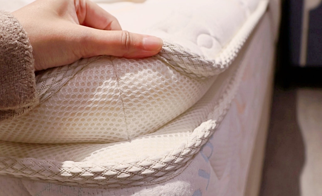 新北床墊推薦｜八鐘頭睡眠名床新莊門市：台灣製無毒水性膠&中鋼獨立筒，真材實料工廠直營