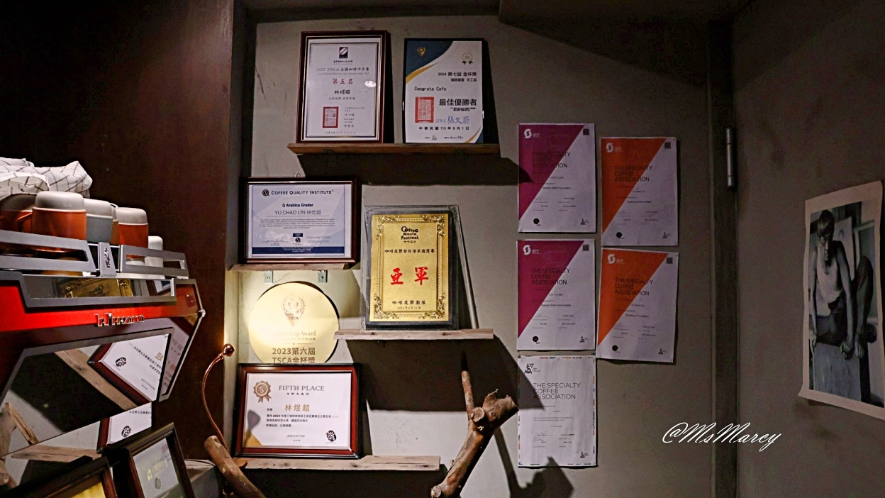 信義安和咖啡廳|Congrats Café:平日不限時老宅讀書咖啡,認真值得推薦 - 第4張圖 信義安和咖啡廳|Congrats Café:平日不限時老宅讀書咖啡,認真值得推薦