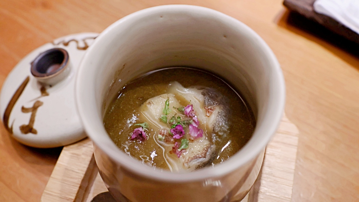 晶華酒店餐廳推薦|初魚 鮨 晶華酒店評論:匠心獨具無菜單日料 - 第11張圖 晶華酒店餐廳推薦|初魚 鮨 晶華酒店評論:匠心獨具無菜單日料