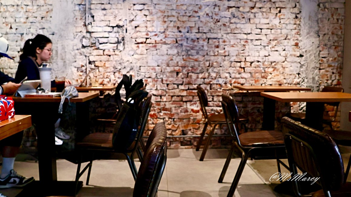 水哥咖啡評論｜google 4.6好評的大安站深夜咖啡廳，咖啡種類多元