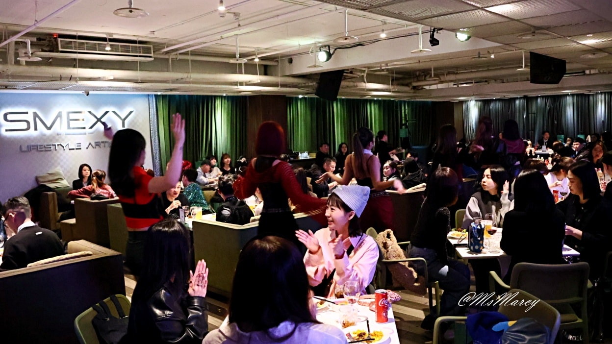 台北包場餐廳推薦｜SMEXY音樂餐廳：一流音樂美酒氣氛，專業100人尾牙派對規劃