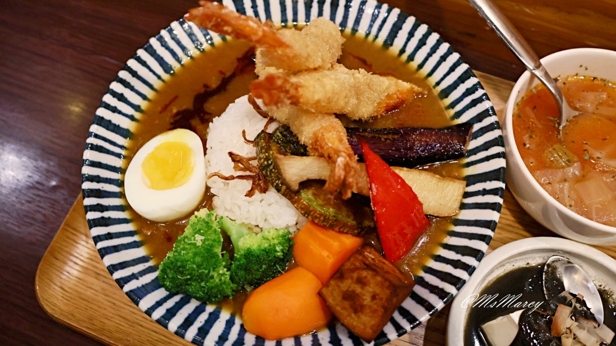 台北車站咖哩｜羅本家咖哩大同店評論：京站排隊名店，破千則好評