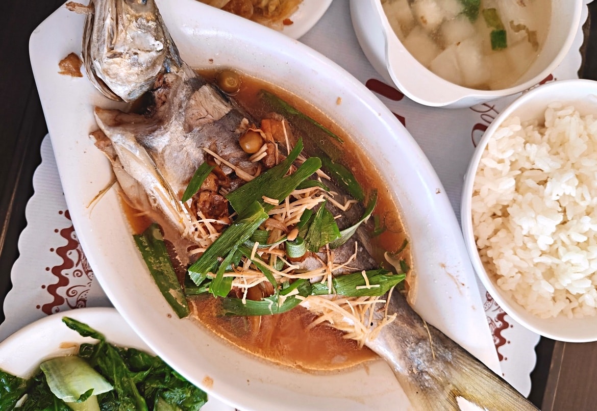 台北簡餐咖啡廳|村亭咖啡評論:近60年台式浪漫條通老店,菜單推薦鮮魚 - 第9張圖 台北簡餐咖啡廳|村亭咖啡評論:近60年台式浪漫條通老店,菜單推薦鮮魚