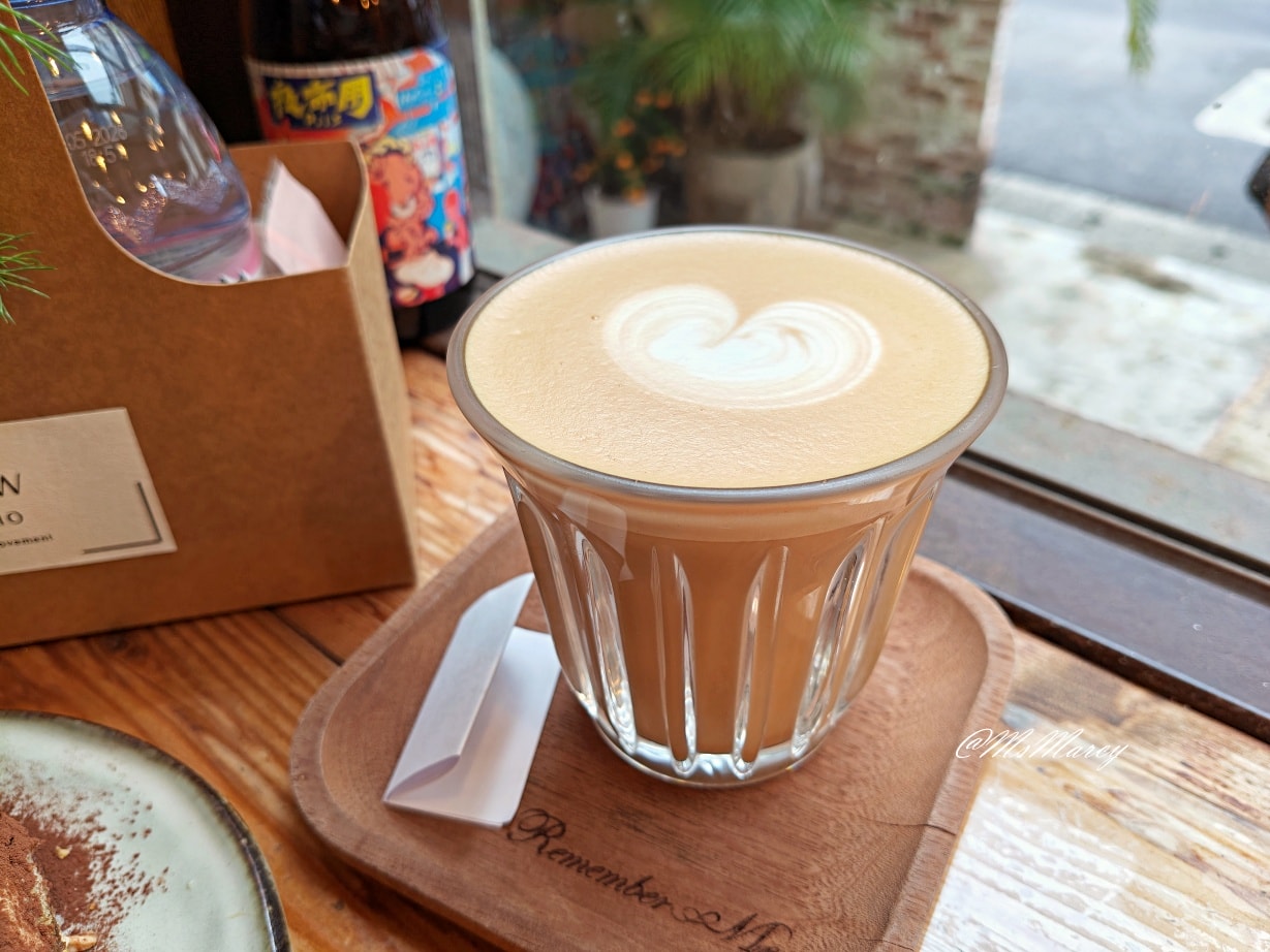 Remember Me_記得我．café評論｜台北小巨蛋深夜咖啡館，營業至凌晨兩點的文青寵物友善
