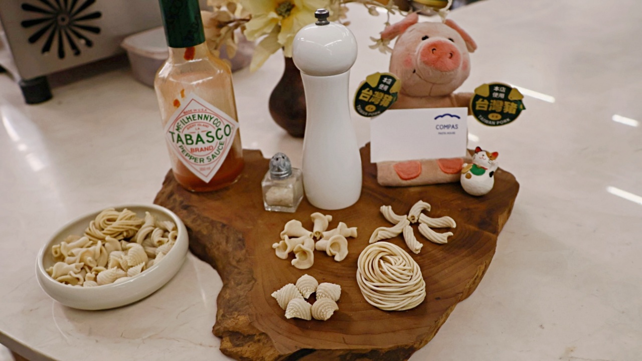 松山區義大利麵推薦｜康帕斯義麵屋Compas Pasta House：市民大道玻璃屋手工生麵餐廳