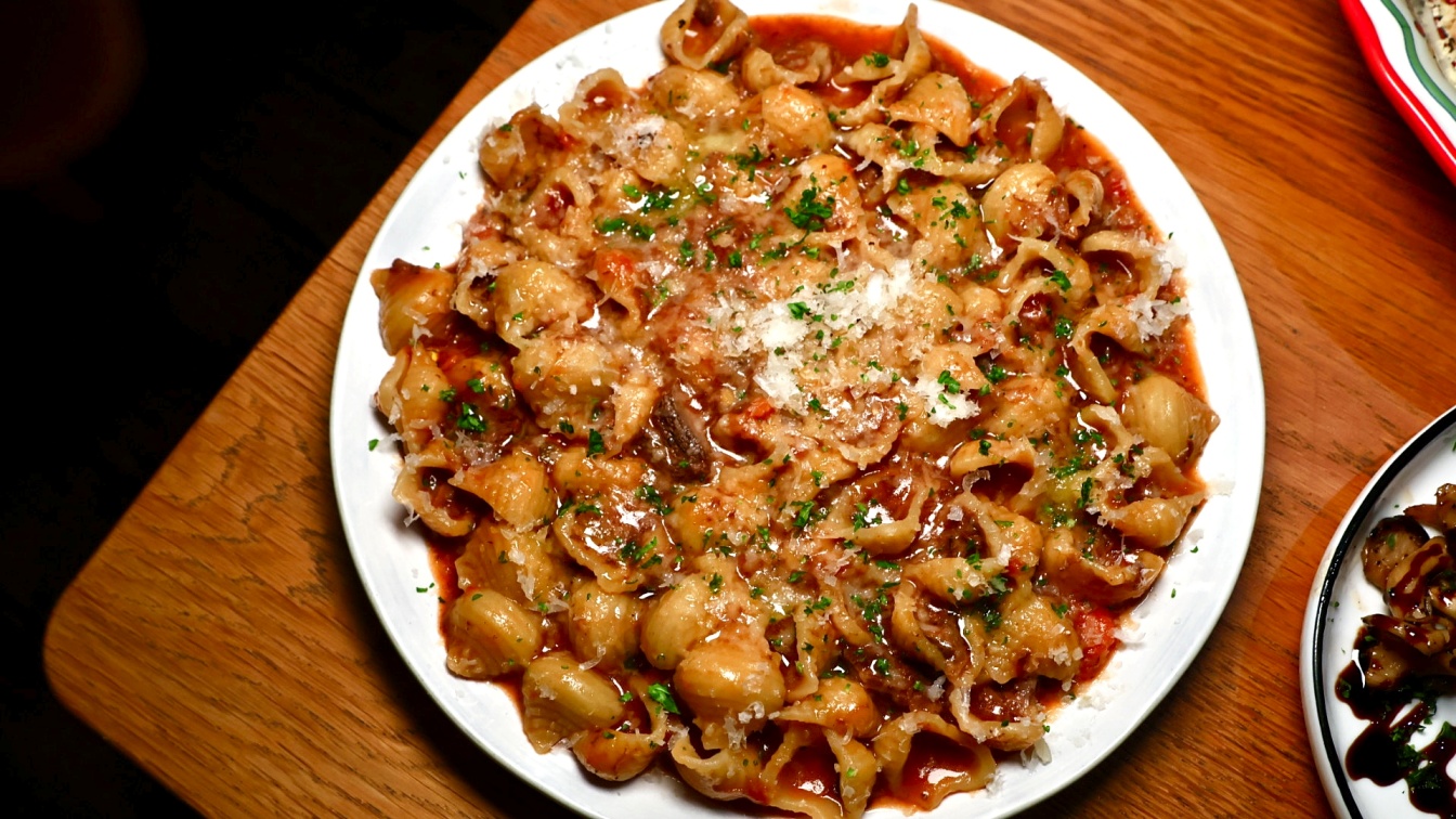 松山區義大利麵推薦｜康帕斯義麵屋Compas Pasta House：市民大道玻璃屋手工生麵餐廳