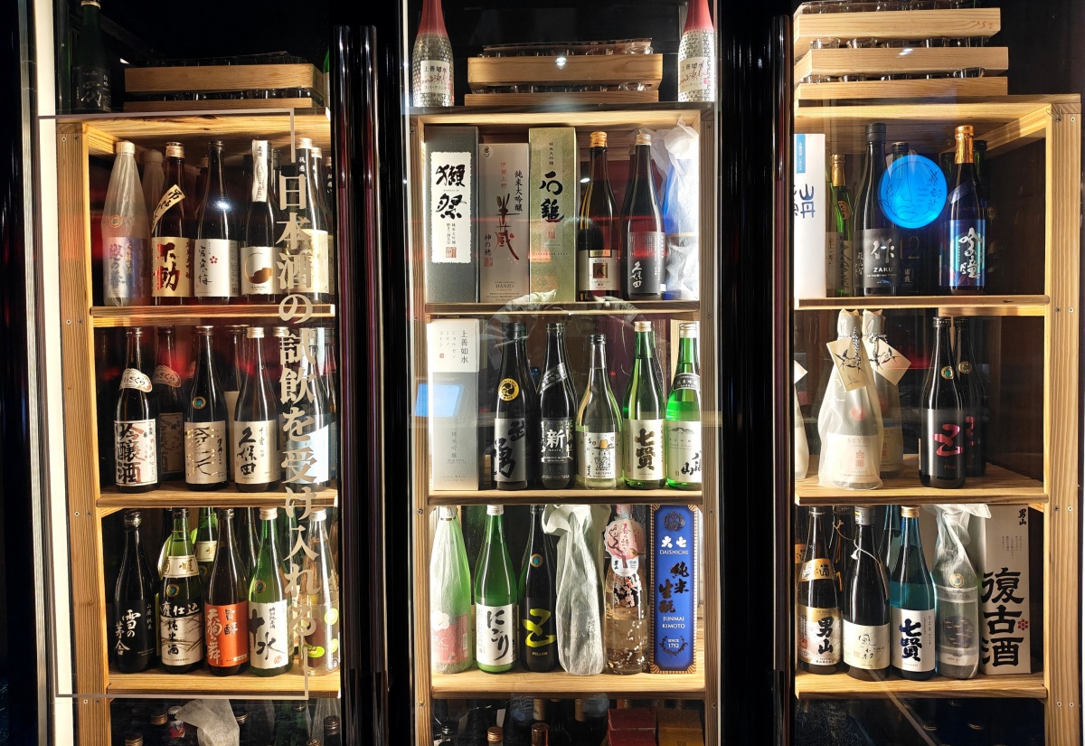 東區聚餐餐廳推薦｜花酒蔵 餐酒館 aplus dining sake bar：28年老牌東區餐酒館