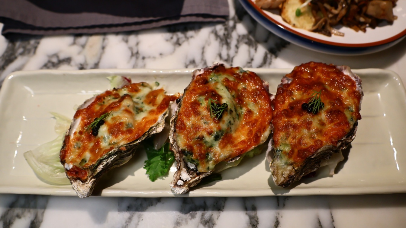 東區聚餐餐廳推薦｜花酒蔵 餐酒館 aplus dining sake bar：28年老牌東區餐酒館